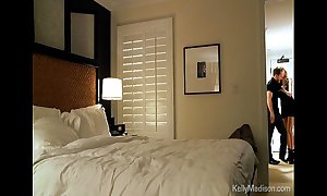 Hawt hotel room sexual relations anent a busty Married slut