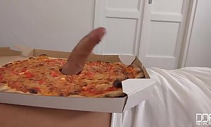 Toothsome pizza ripping - dispensation spread out wants cum at hand brashness